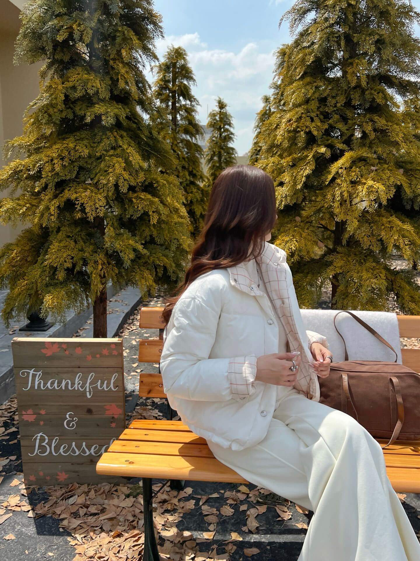 Loro Piana Jiama Cropped Puffer Women’s Down Jacket – White - Image 12