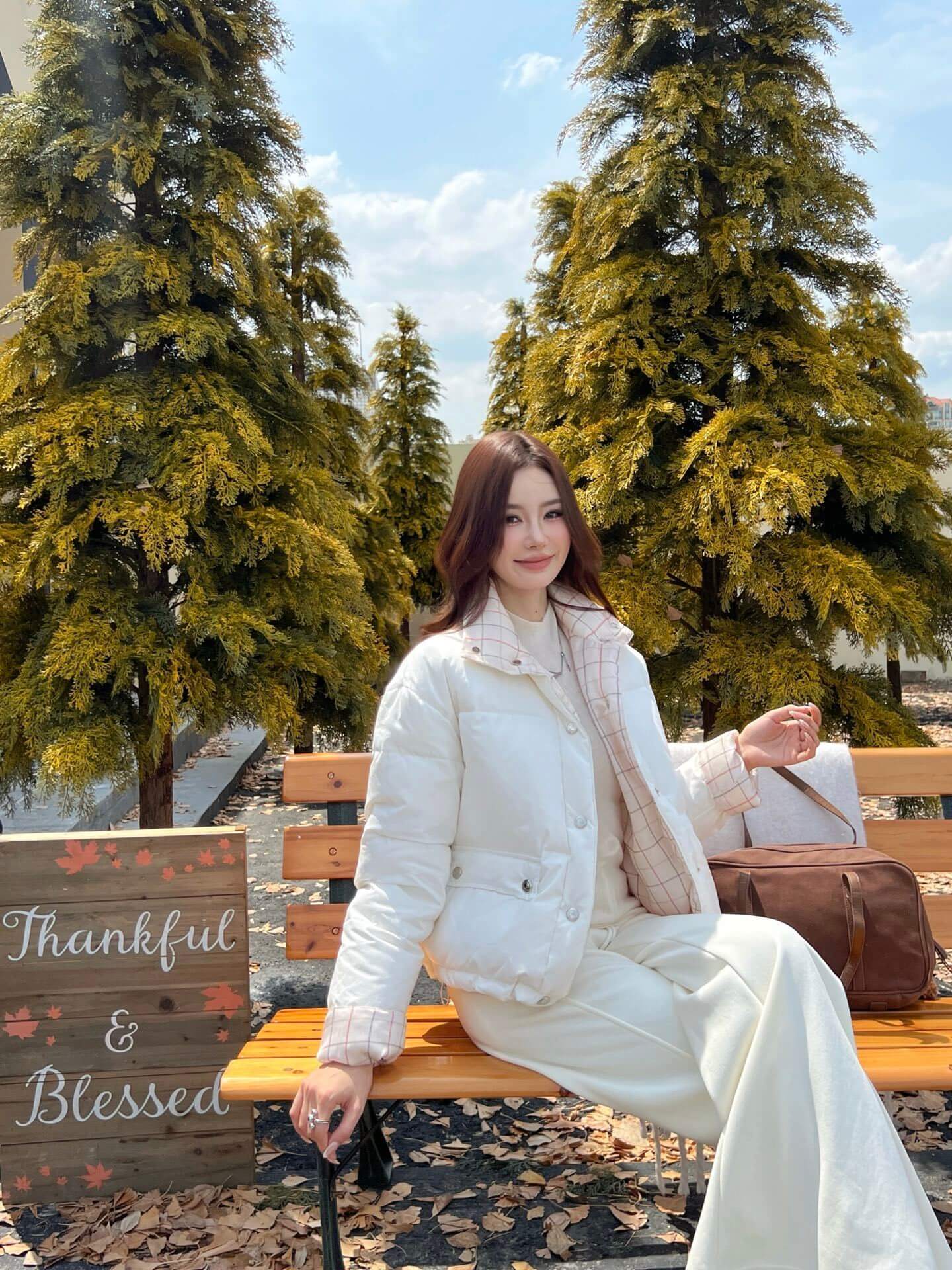 Loro Piana Jiama Cropped Puffer Women’s Down Jacket – White - Image 8