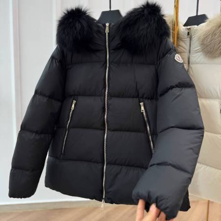 Moncler Laichefur Hooded Shearling-Trimmed Short Down Jacket – Black