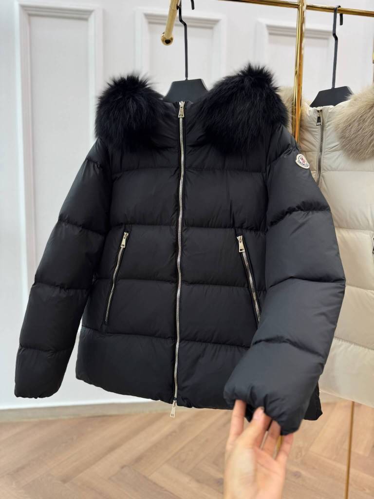 Moncler Laichefur Hooded Shearling-Trimmed Short Down Jacket – Black