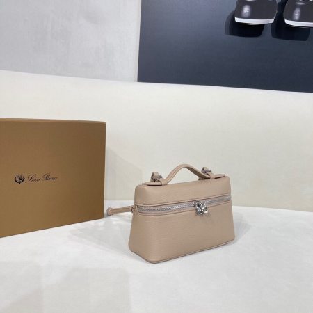 Loro Piana Extra Pocket L19 Crossbody Bag – Warm Mastic