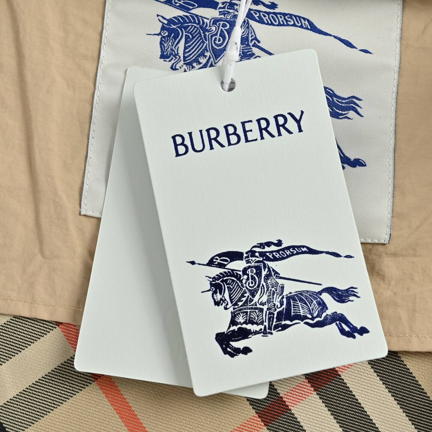 Burberry Vintage Check Hooded Jacket - Image 7