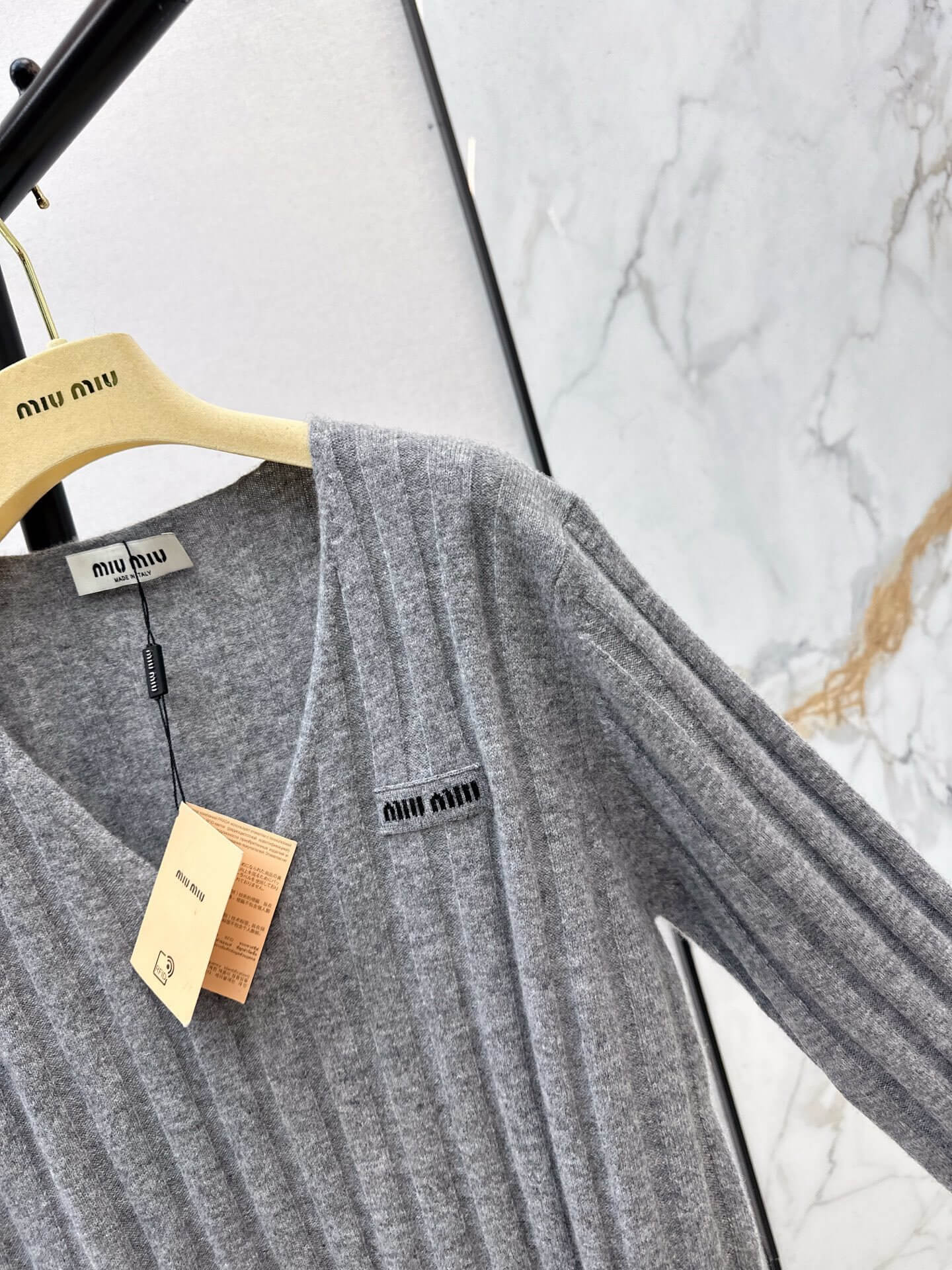 Miu Miu Ribbed Cashmere V-Neck Cardigan – Soft Grey - Image 3