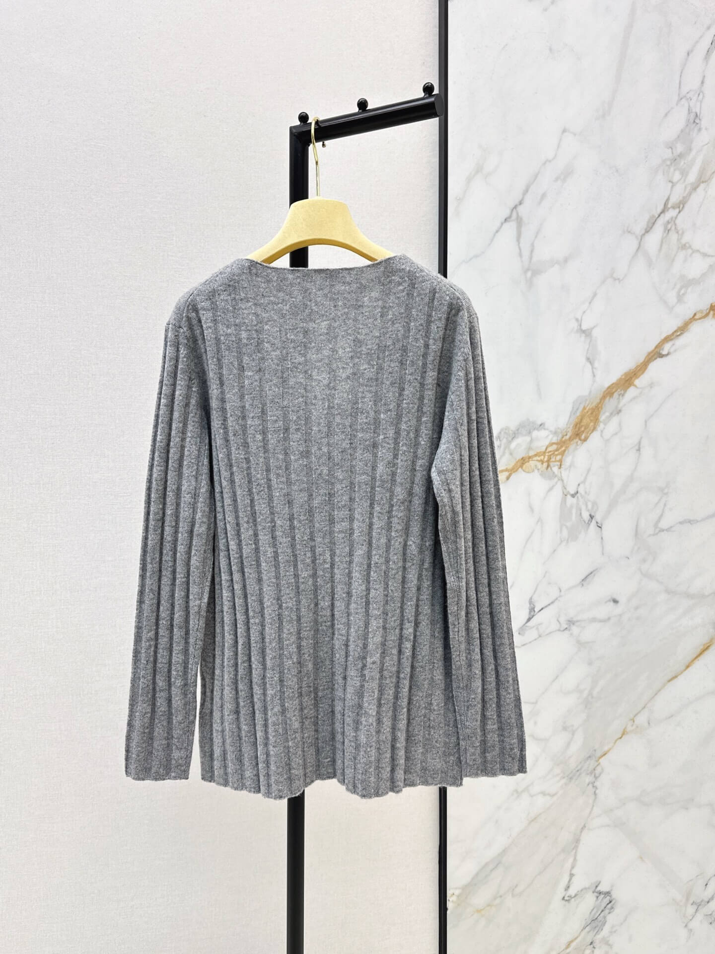 Miu Miu Ribbed Cashmere V-Neck Cardigan – Soft Grey - Image 6