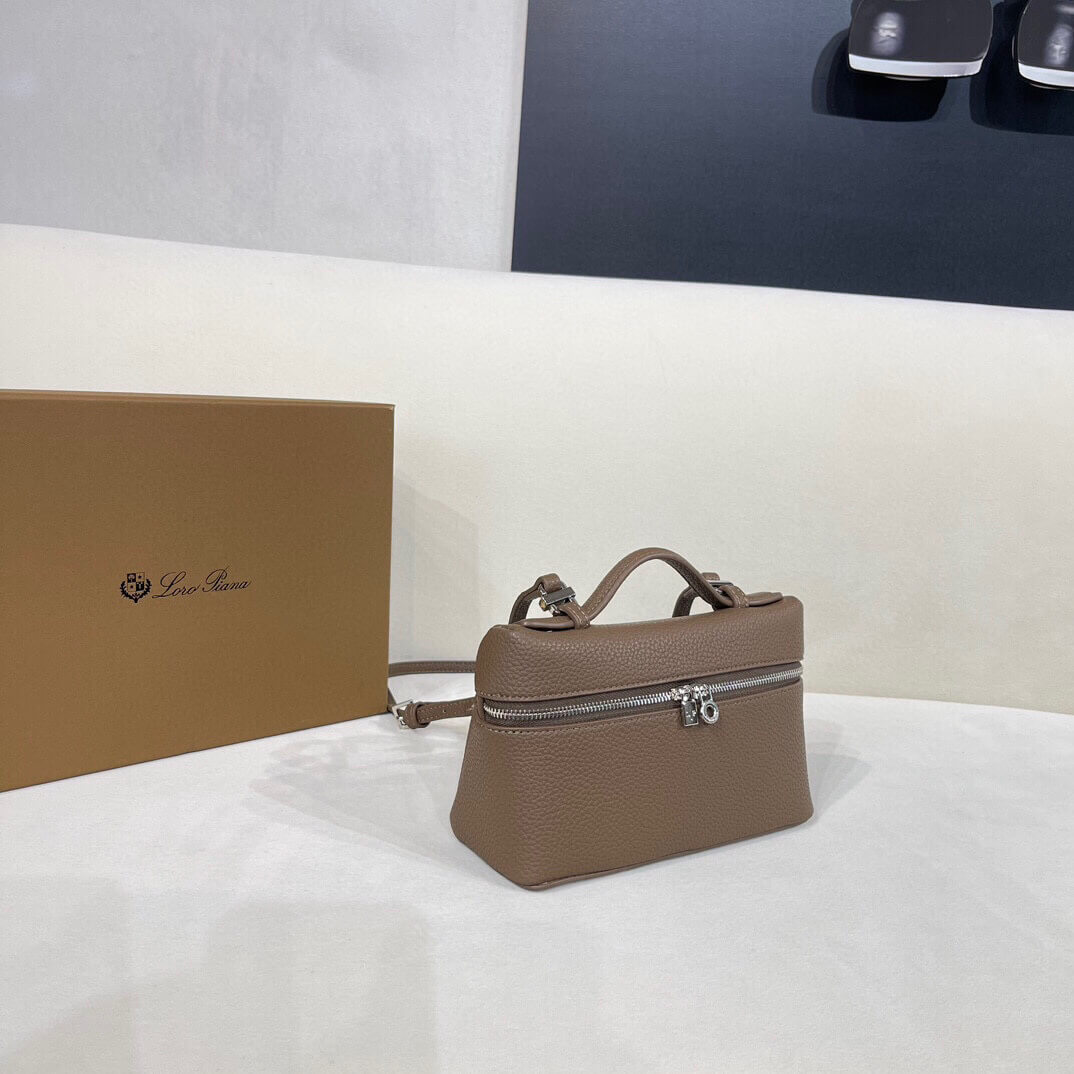 Loro Piana Extra Pocket L19 Pouch – Grained Leather (Taupe) - Image 4