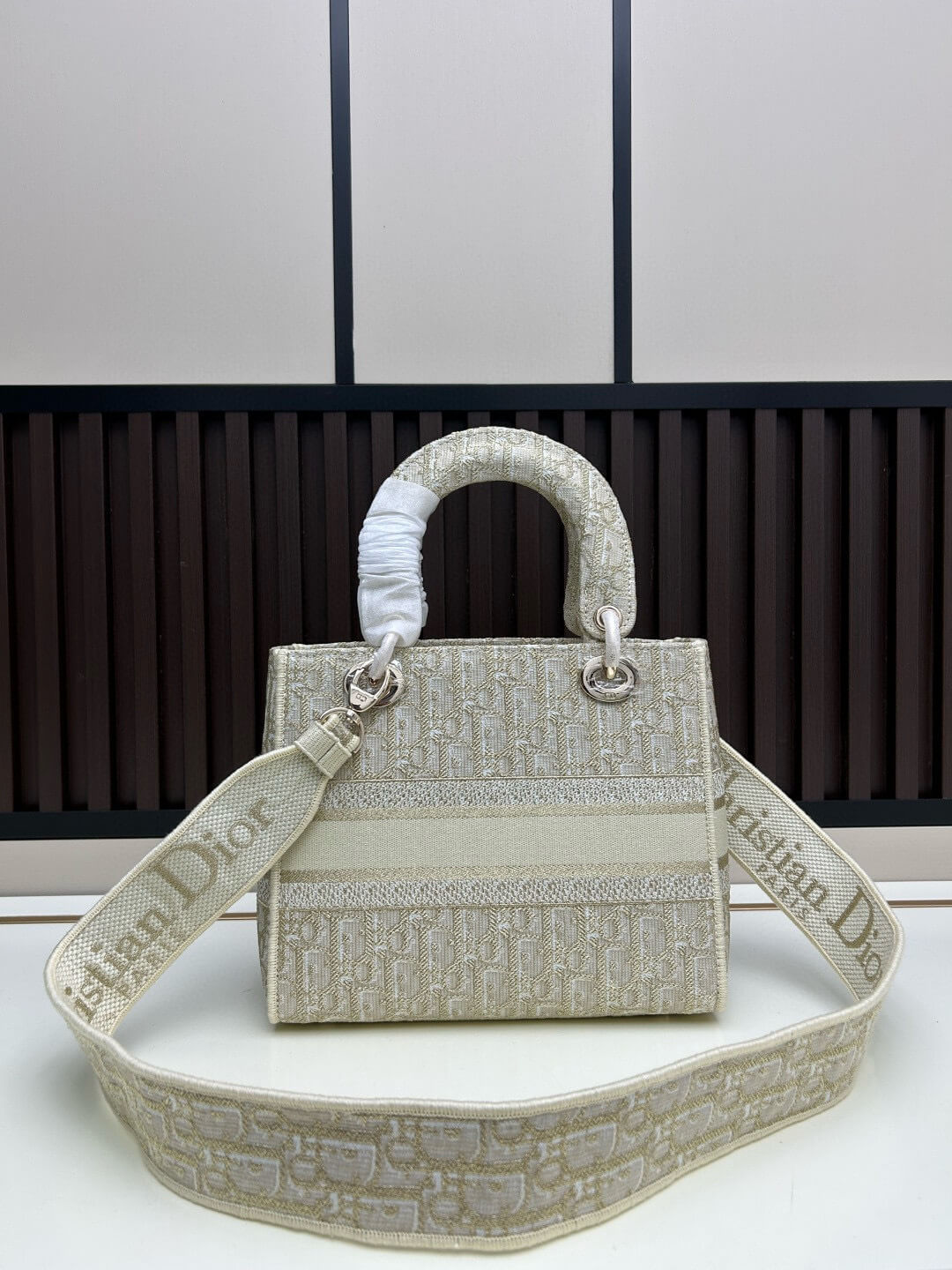 Christian Dior Lady D-Lite Bag – Beige Embroidered Canvas - Image 3