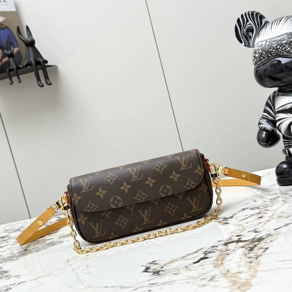 Louis Vuitton Ivy Wallet on Chain in Brown Monogram Canvas with Natural Leather Trim