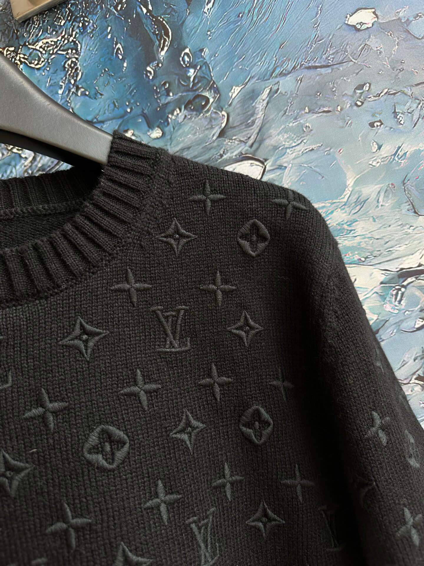 Louis Vuitton Monogram Gradient Black Crewneck Knit Sweater – Black - Image 3