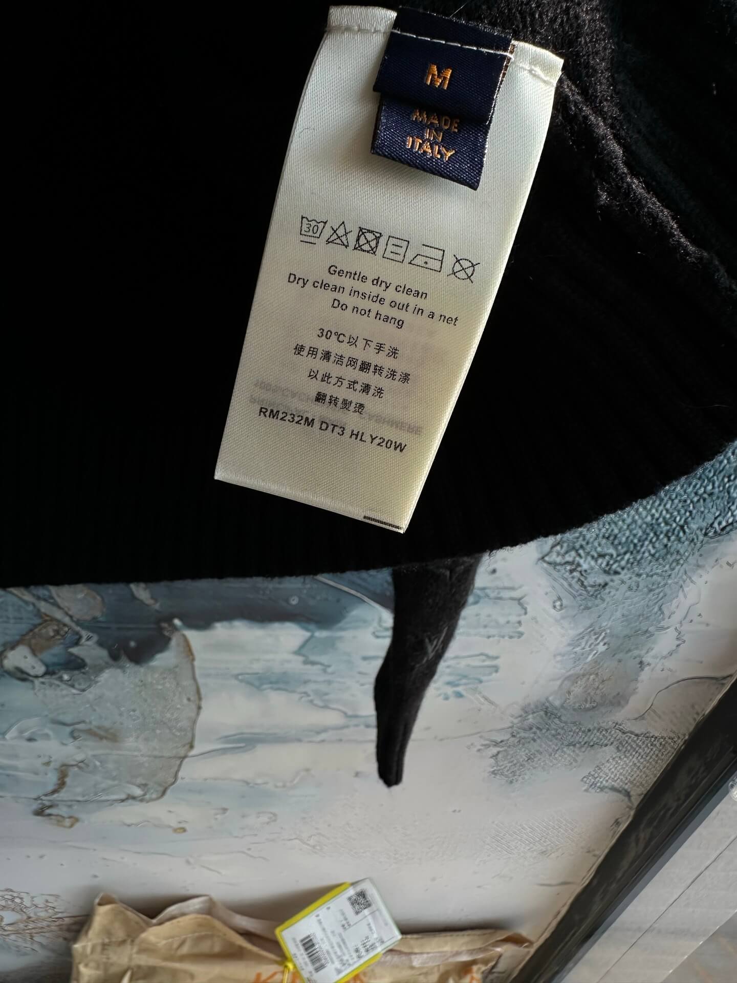 Louis Vuitton Monogram Gradient Black Crewneck Knit Sweater – Black - Image 6