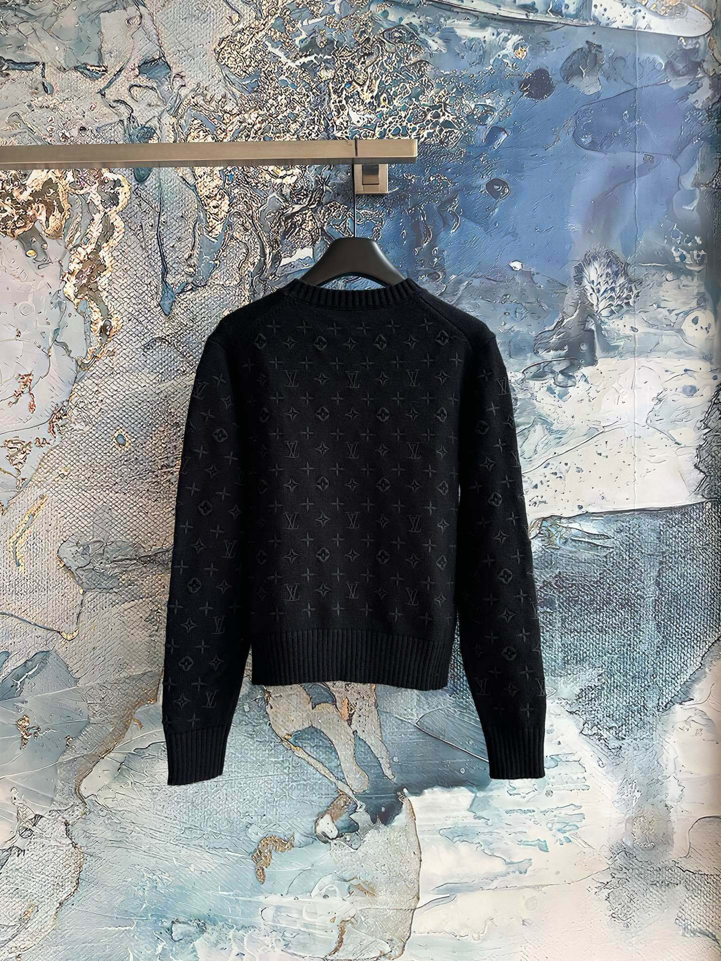 Louis Vuitton Monogram Gradient Black Crewneck Knit Sweater – Black - Image 8