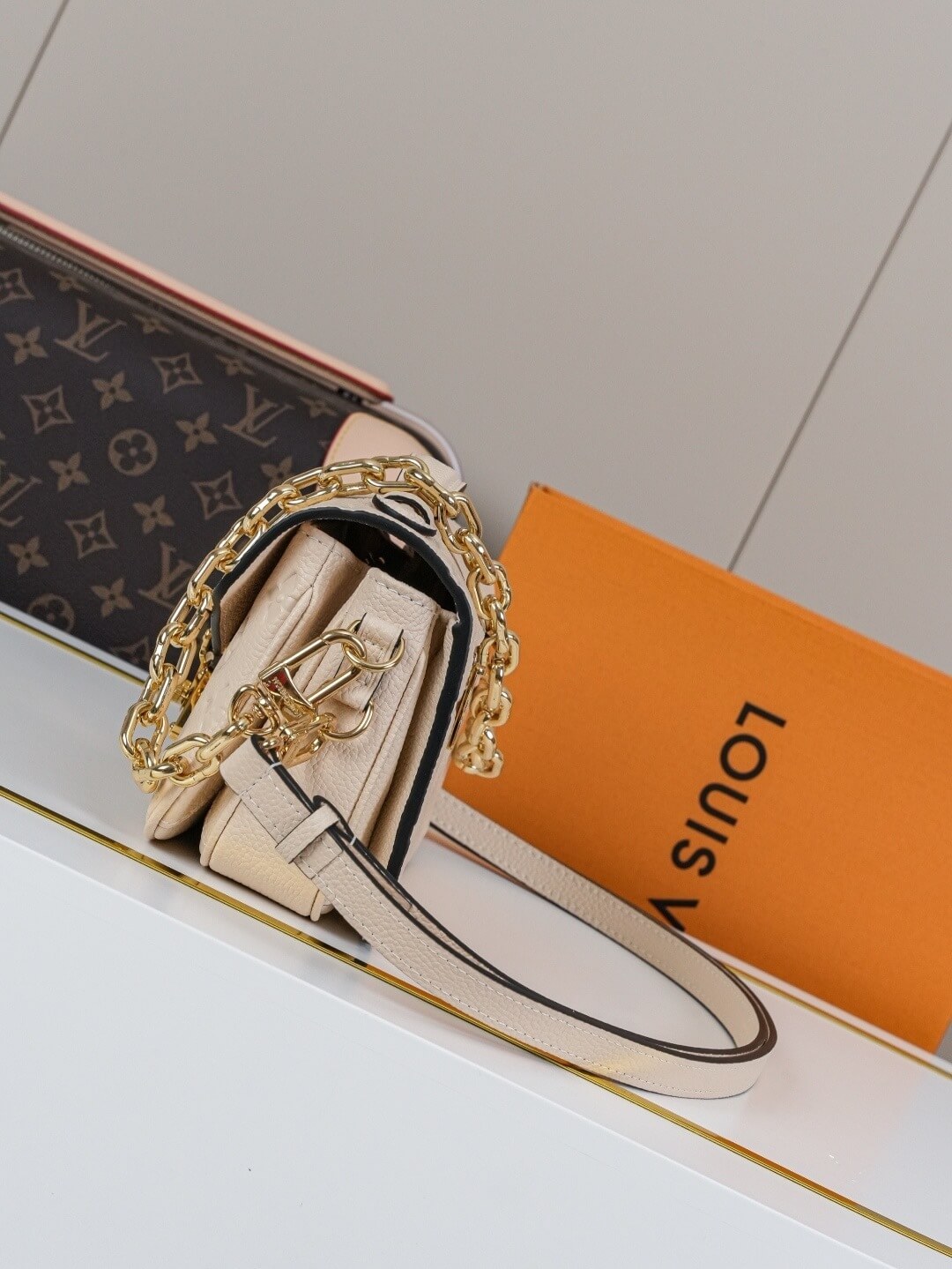 Louis Vuitton Pochette Métis East West in Turtle Dove Monogram Empreinte Leather - Image 3