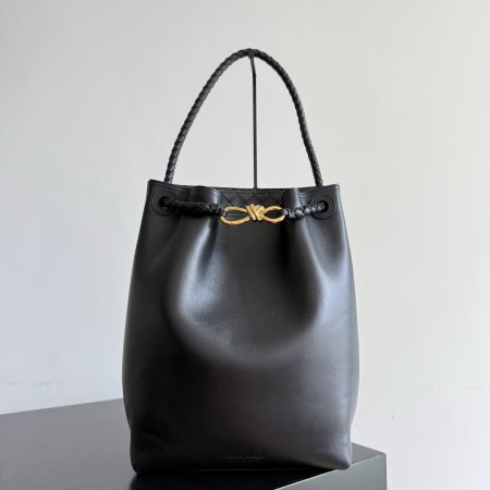 Bottega Veneta Medium Andiamo Shoulder Bag in Black Leather with Gold Knot Hardware