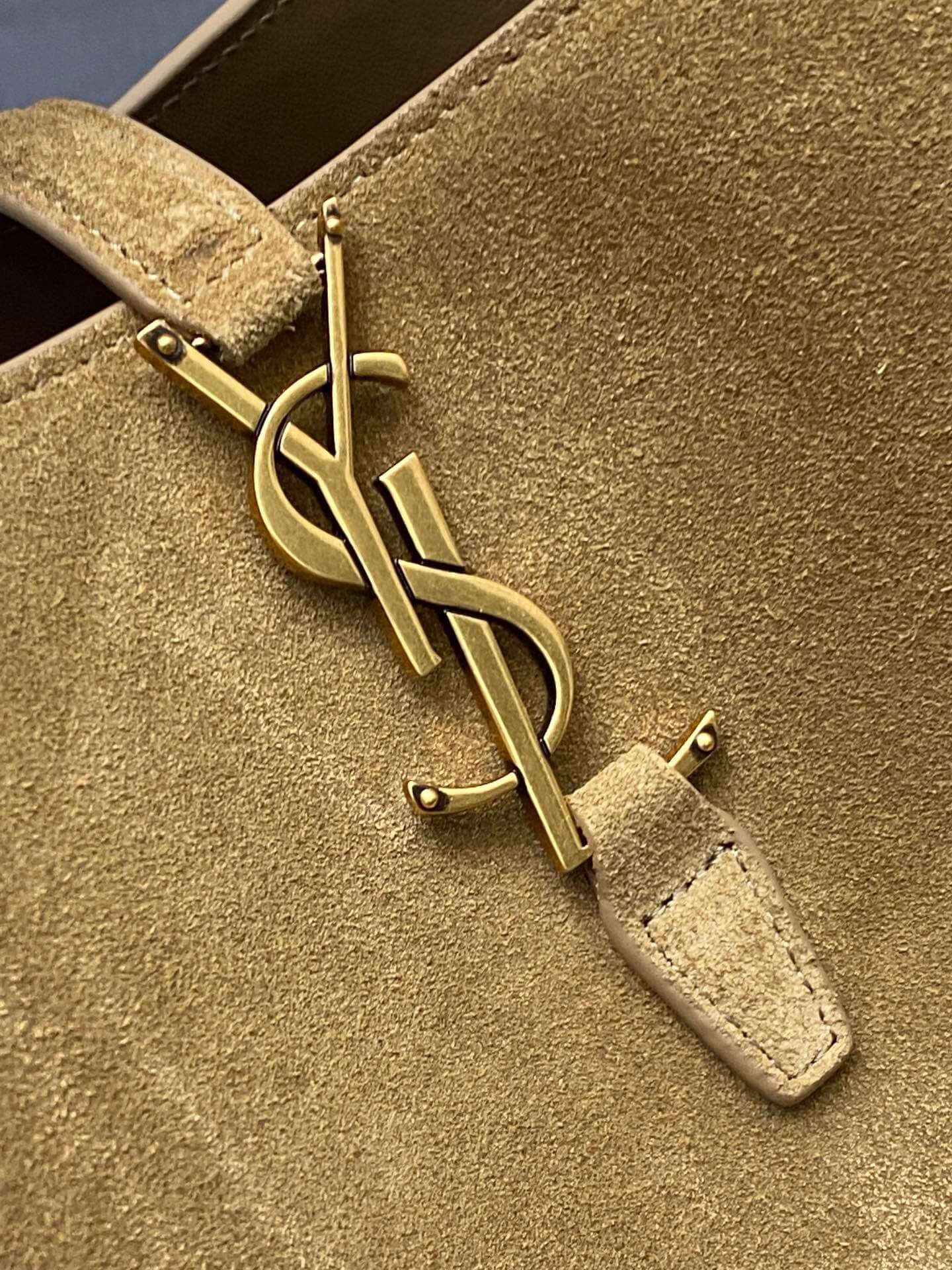 Saint Laurent LE 5 À 7 Bea Small Supple Hobo Bag in Cinnamon Suede & Leather - Image 7