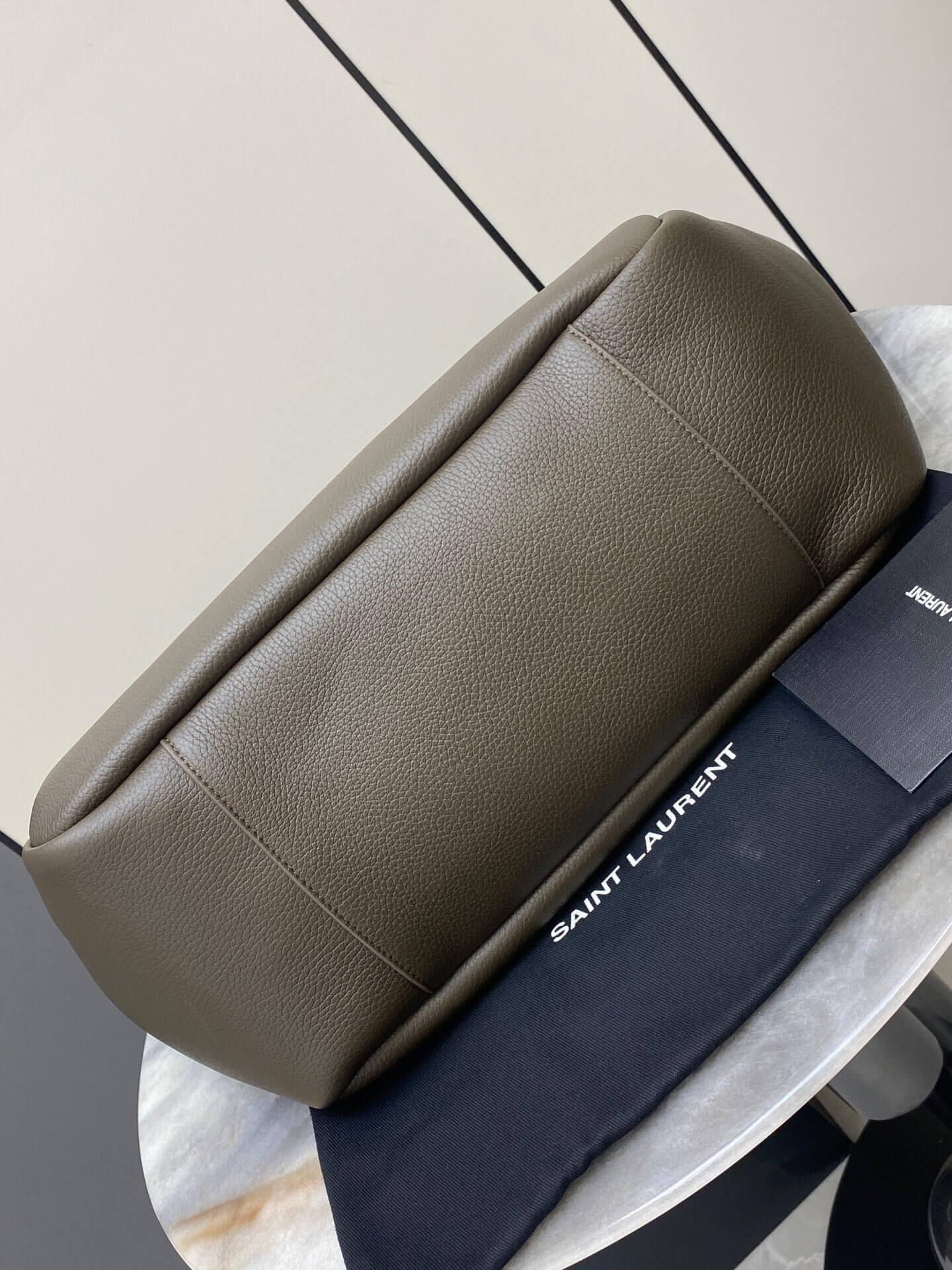 Saint Laurent LE 5 À 7 Large Soft Hobo Bag – Grained Leather in Khaki Green - Image 6