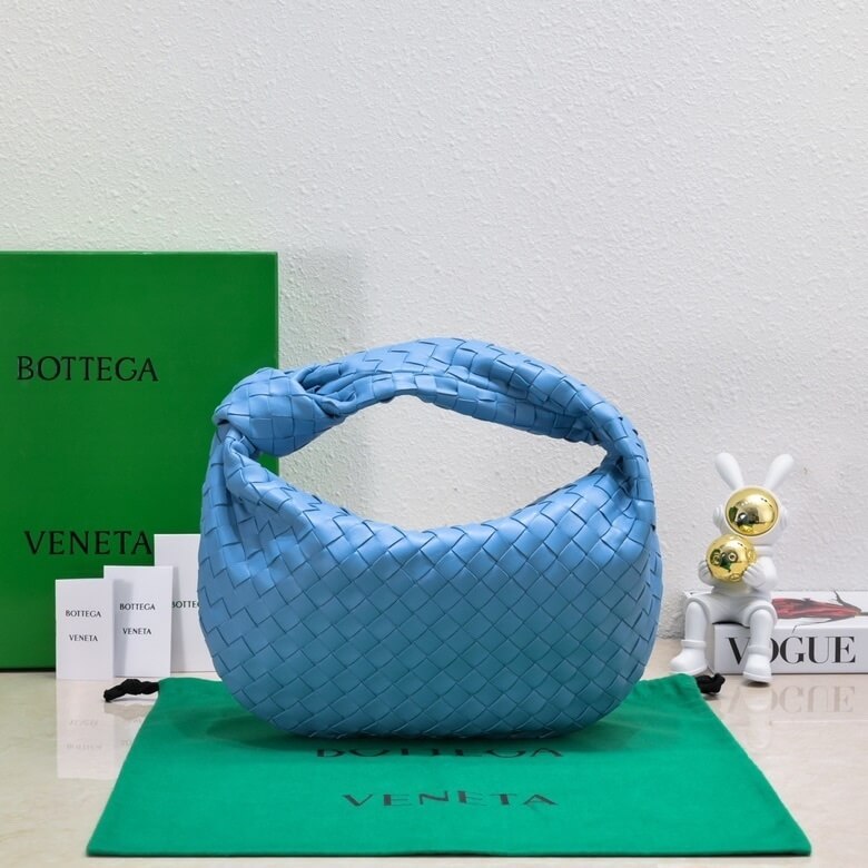 Bottega Veneta Teen Jodie Shoulder Bag in Sky Blue Intrecciato Woven Leather - Image 3
