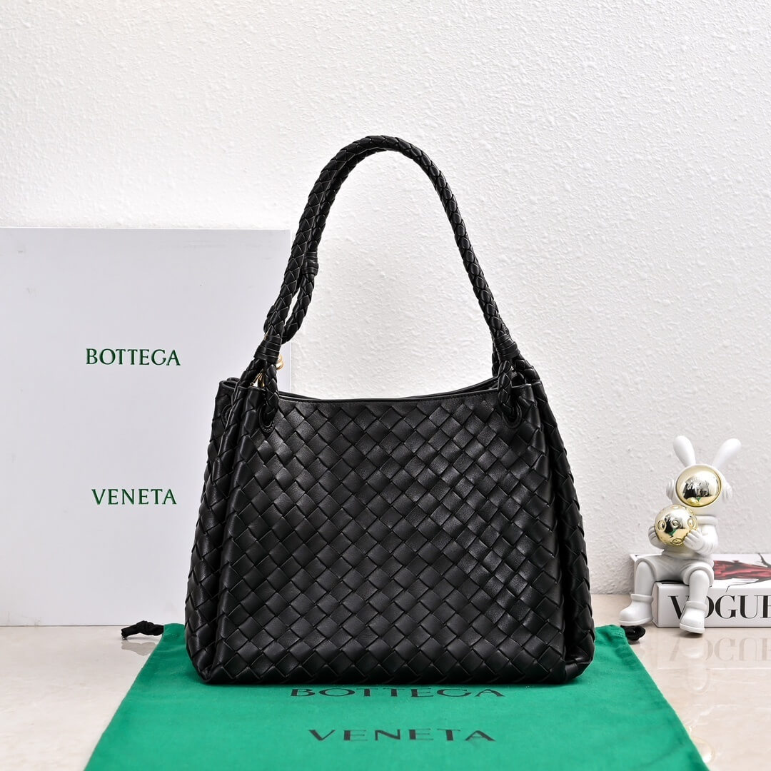 Bottega Veneta Medium Intrecciato Leather Hop Shoulder Bag in Black with Pouch - Image 7