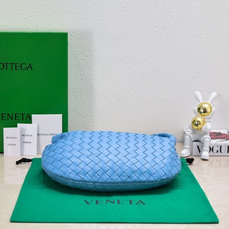 Bottega Veneta Teen Jodie Shoulder Bag in Sky Blue Intrecciato Woven Leather - Image 4