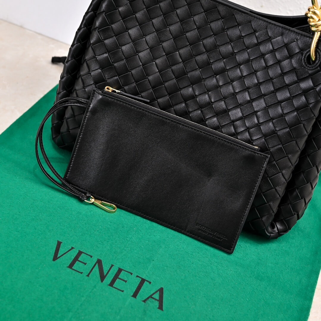 Bottega Veneta Medium Intrecciato Leather Hop Shoulder Bag in Black with Pouch - Image 5