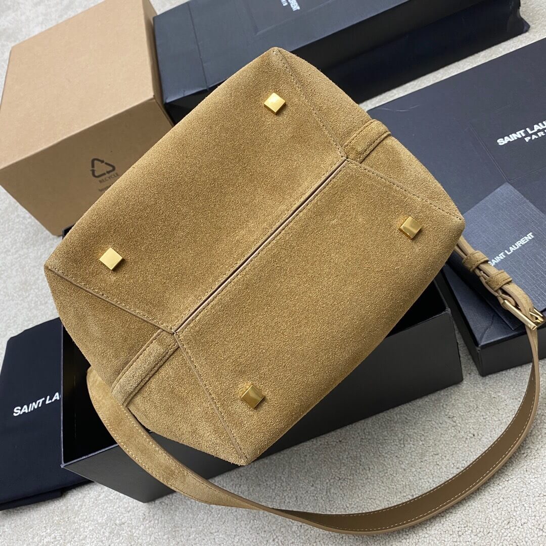 Saint Laurent LE 5 À 7 Small Supple Hobo Bag in Cinnamon Suede & Leather - Image 7