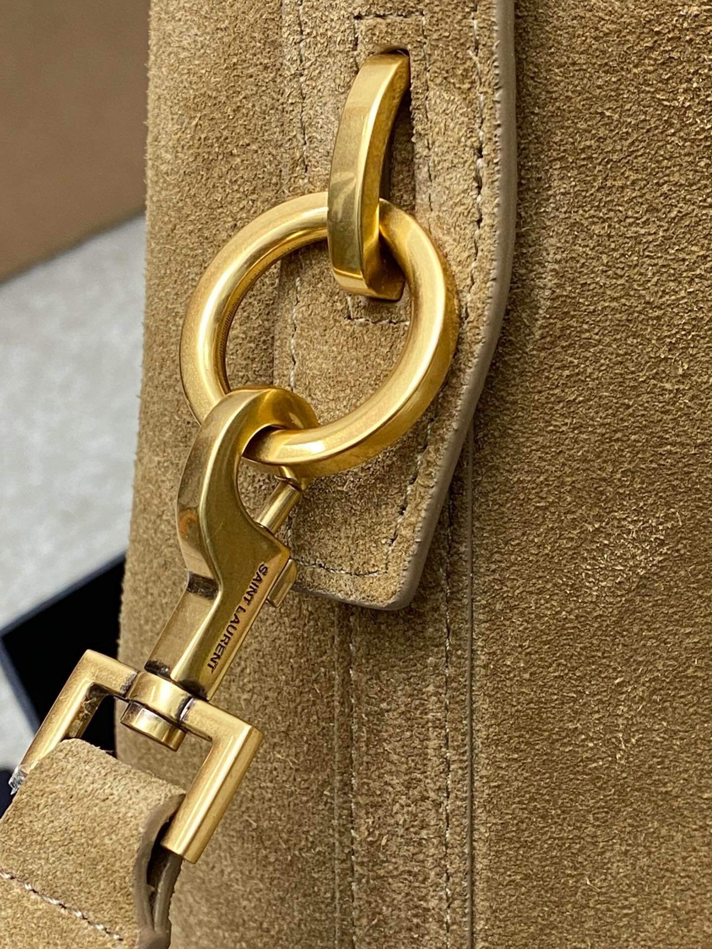 Saint Laurent LE 5 À 7 Small Supple Hobo Bag in Cinnamon Suede & Leather - Image 5