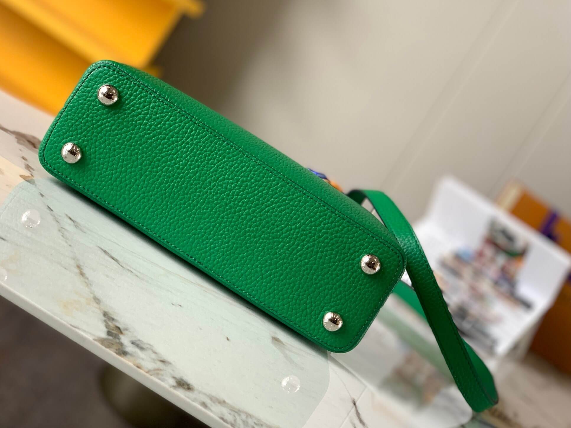 Louis Vuitton Capucines BB Taurillon Leather Handbag in Emerald Green - Image 3