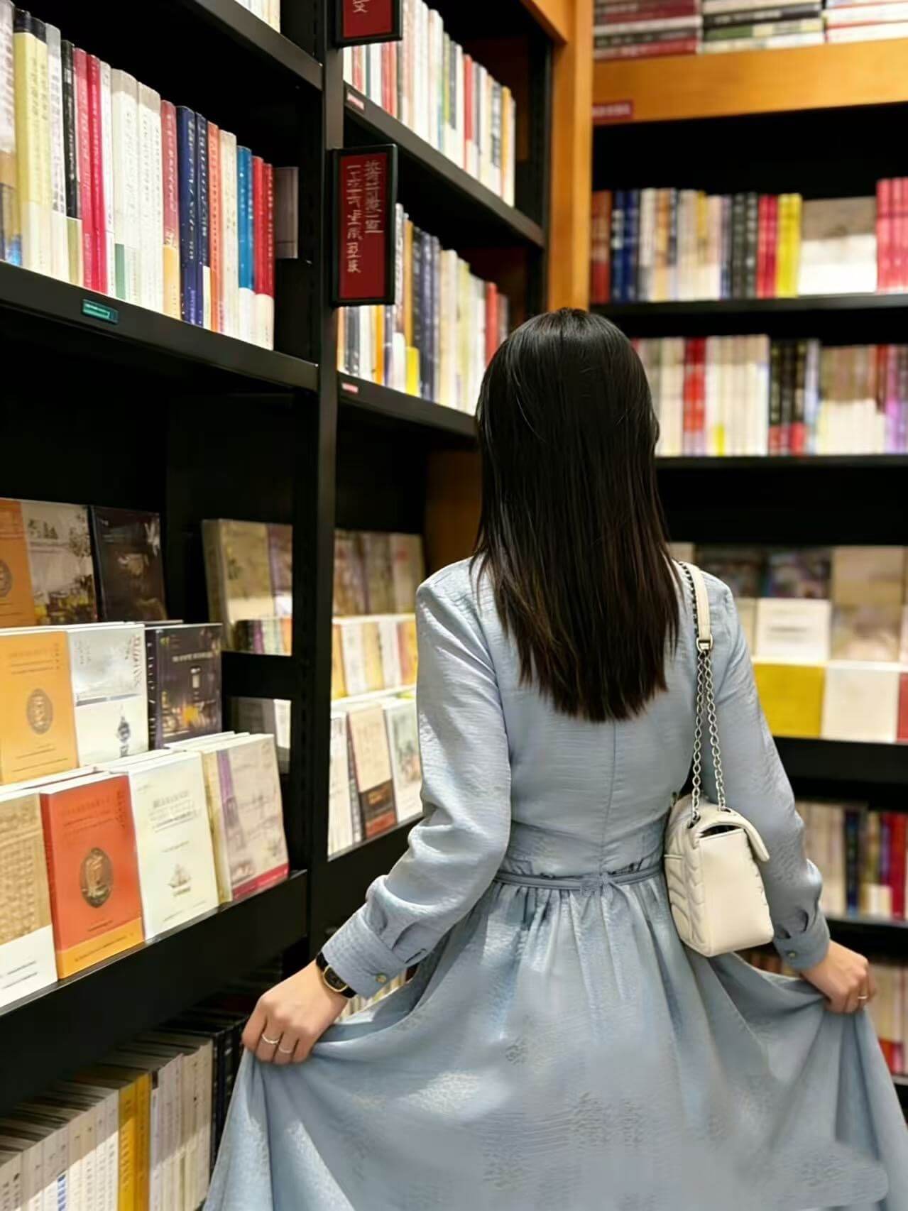 Gucci GG Monogram Silk Jacquard Pussy-Bow Mini Dress in Light Blue - Image 5