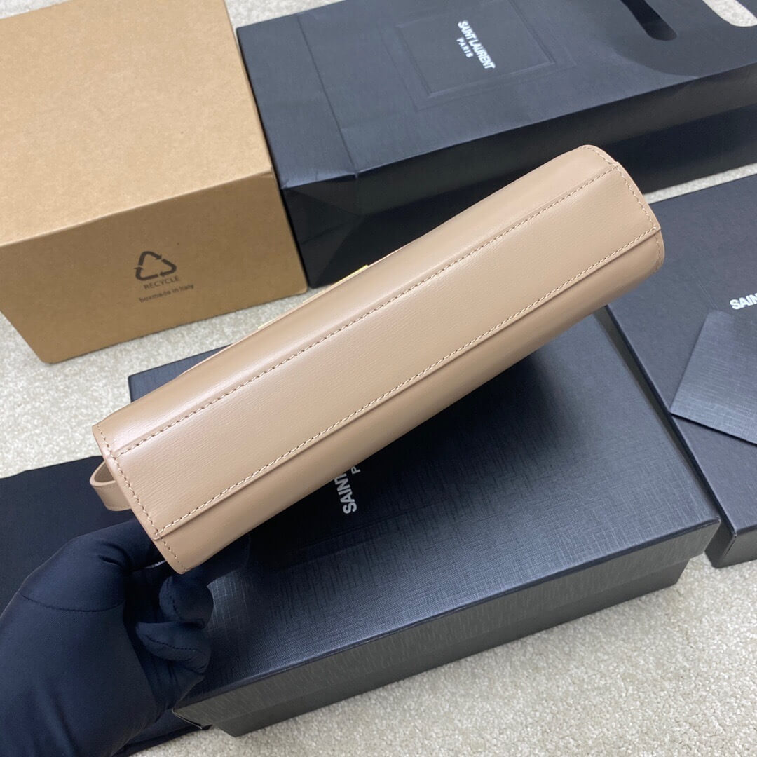 Saint Laurent Manhattan Shoulder Bag in Beige Box Saint Laurent Leather - Image 8