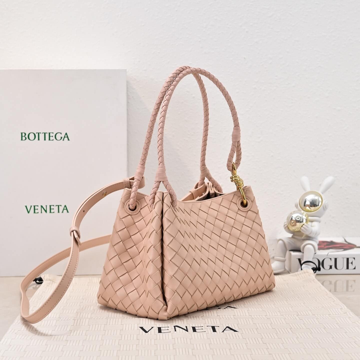 Bottega Veneta Intrecciato Leather Small Wallace Tote Bag in Porridge. - Image 7