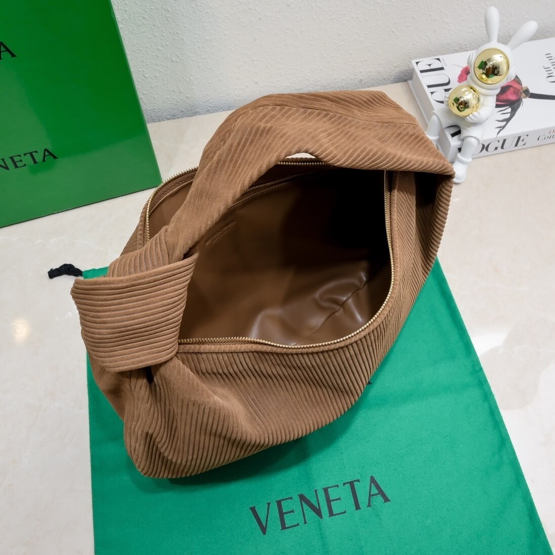 Bottega Veneta Small Jodie Bag in Brown Suede Corduroy with Knotted Handle - Image 3