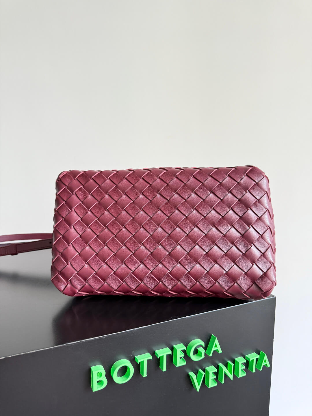 Bottega Veneta Intrecciato Leather Small Andiamo Shoulder Bag in Burgundy - Image 7