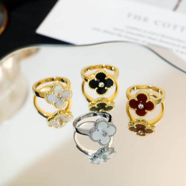 Van Cleef Vintage Four-Leaf Clover Mother of Pearl and Onyx 18K Gold Plated Alhambra Style Statement Ring with Zircon Accent