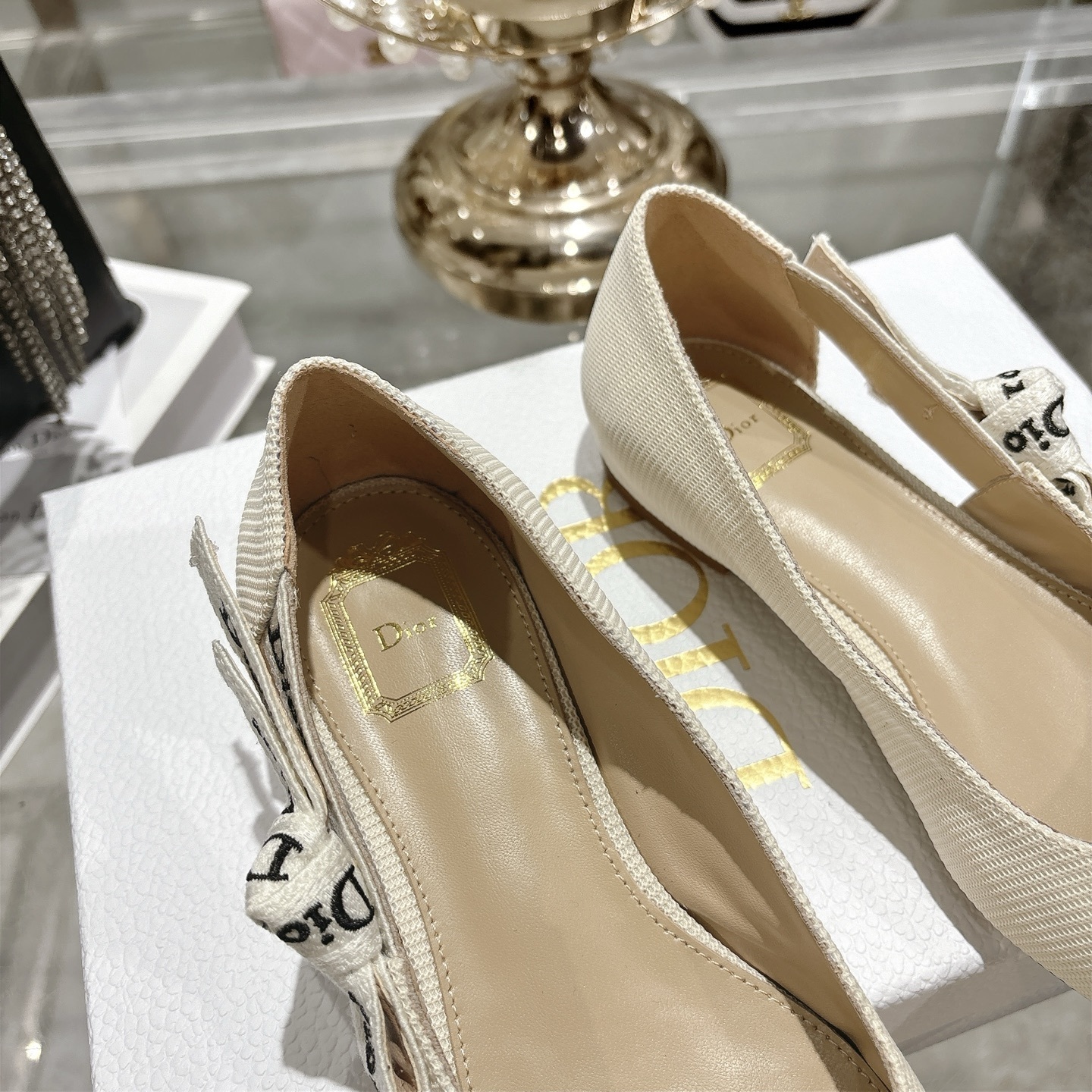 Dior Beige Textured Pointed Ballet Flats - Image 10