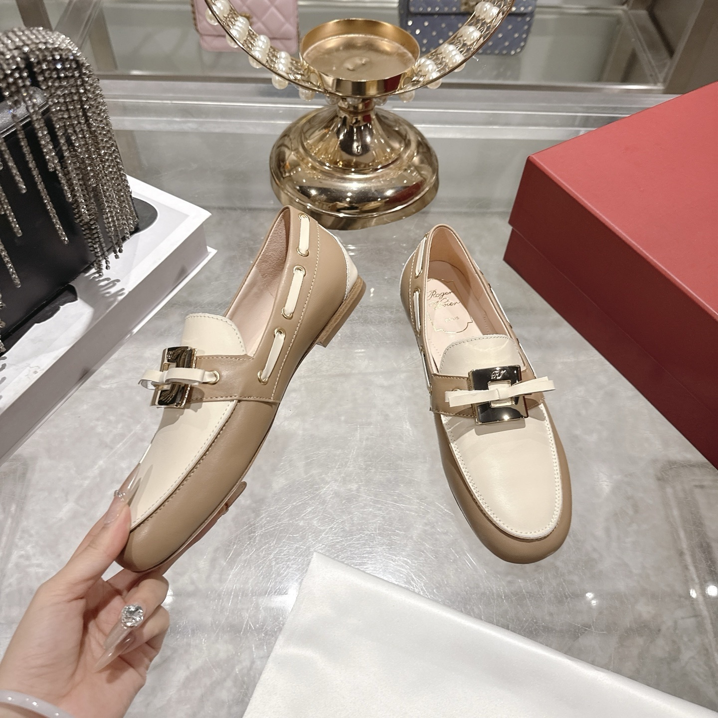 Roger Vivier Two-Tone Leather Buckle Loafers - Image 8