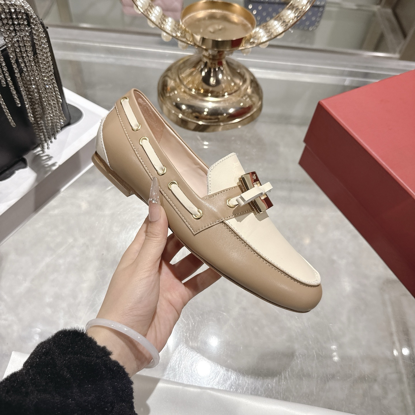 Roger Vivier Two-Tone Leather Buckle Loafers - Image 9