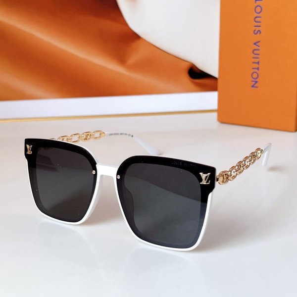 Louis Vuitton Link Square Sunglasses – Black, White & Gold