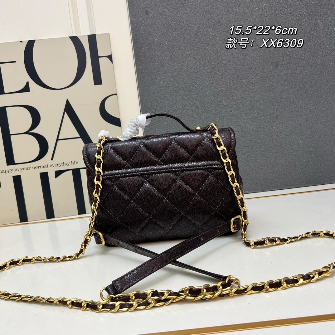 Chanel Quilted Caviar Small Trendy CC Flap Bag with Top Handle and Gold-Tone Chain. - Image 3