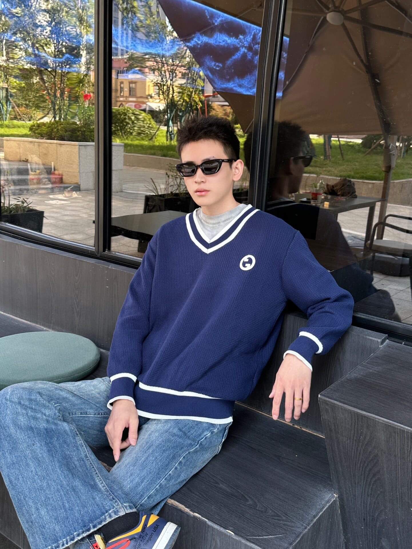 Gucci Double G Embroidered Striped V-Neck Knit Sweater – Navy & White - Image 5