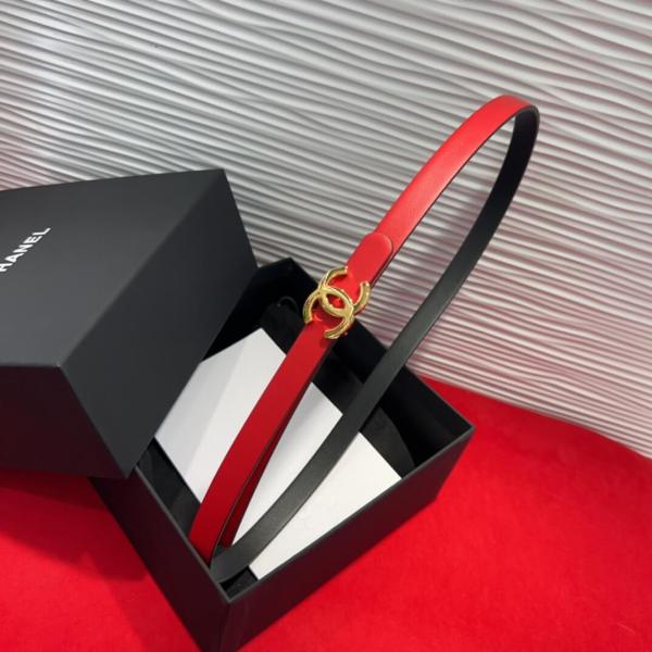 Chanel Classic CC Logo Thin Smooth Leather Belt in Red with Gold-Tone Buckle