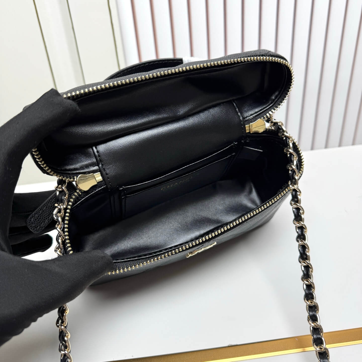 Chanel Small Vanity Case with Chain Black Caviar Quilted Leather - Image 4