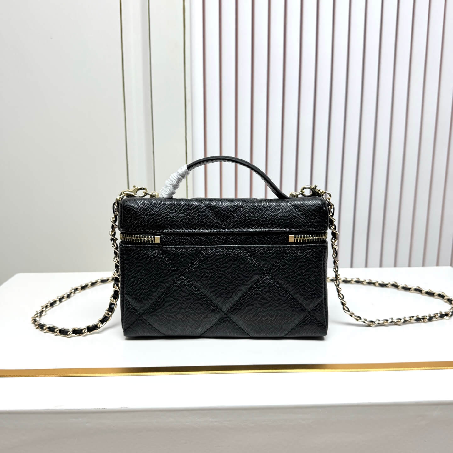 Chanel Small Vanity Case with Chain Black Caviar Quilted Leather - Image 5