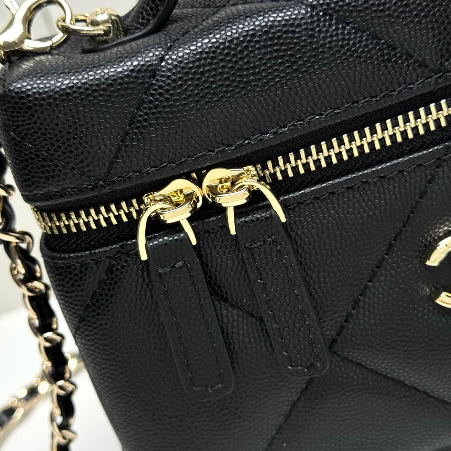 Chanel Small Vanity Case with Chain Black Caviar Quilted Leather - Image 8