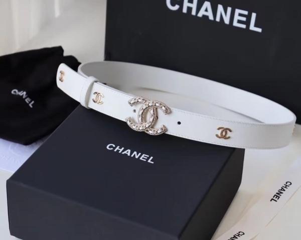 Chanel White Leather Triple CC Logo Chain Belt (Silver & Gold Hardware)