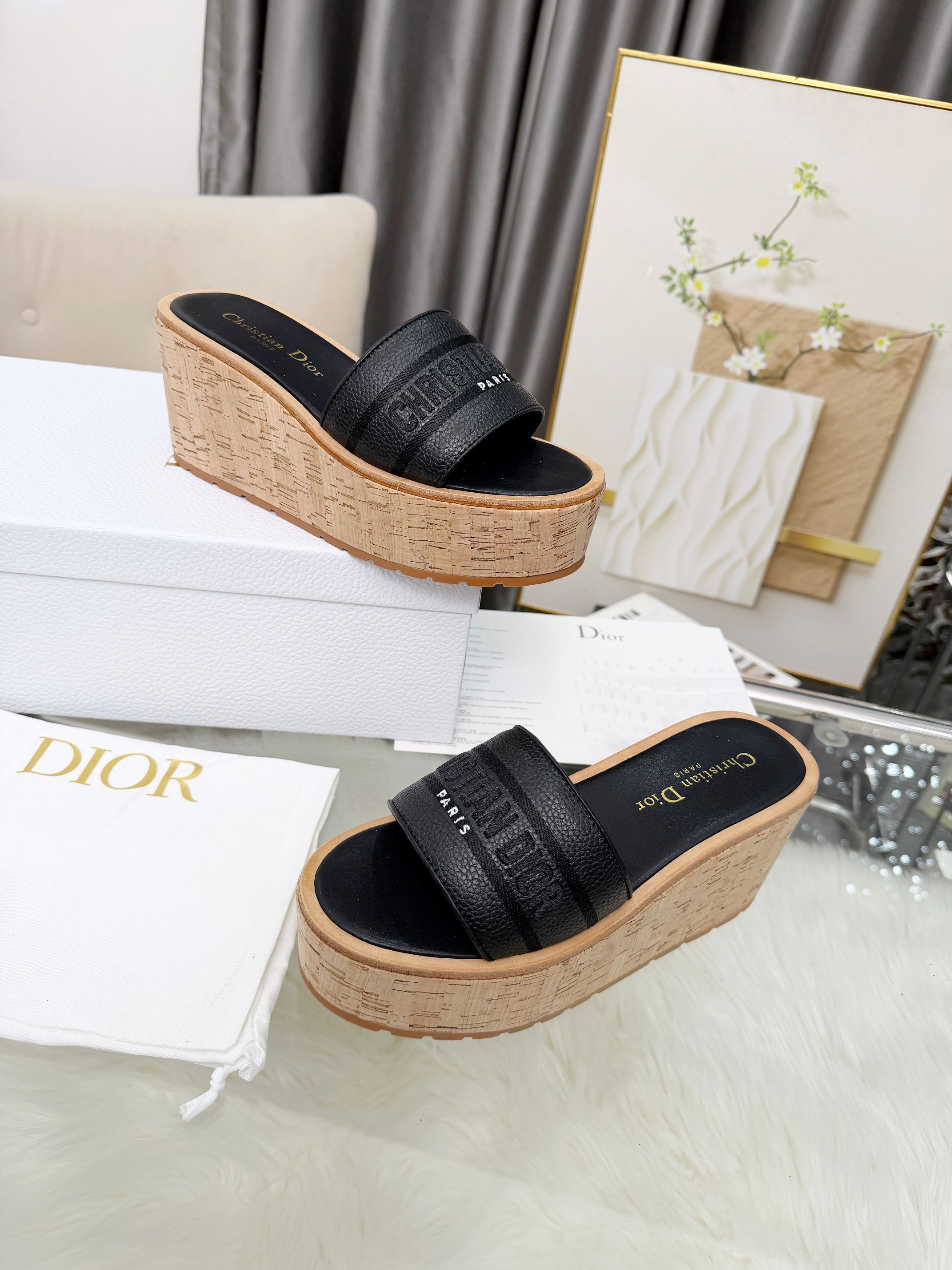 Dior Black Dway Platform Slides