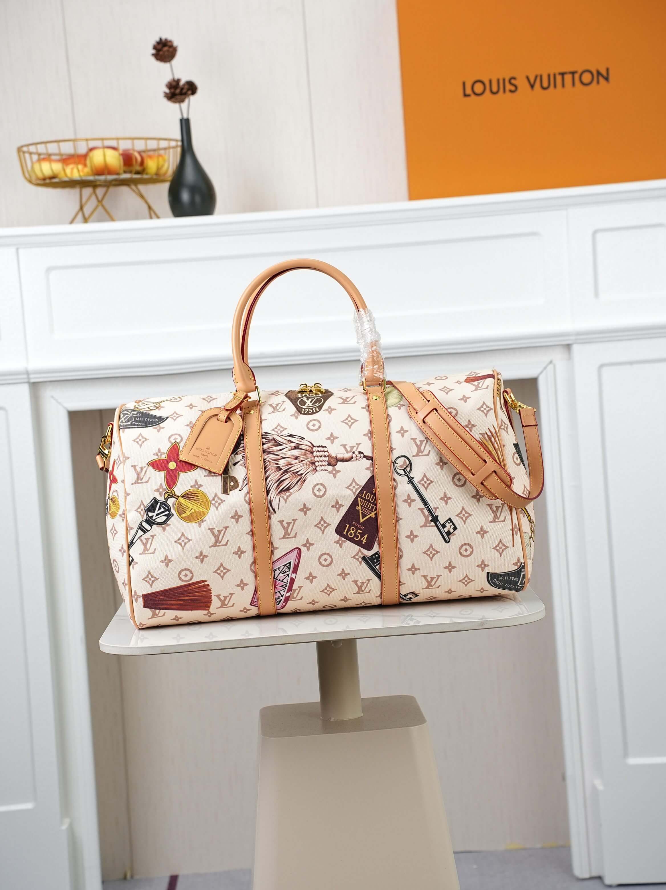 Louis Vuitton Keepall Style Travel Bag Cream Monogram Heritage Print - Image 2