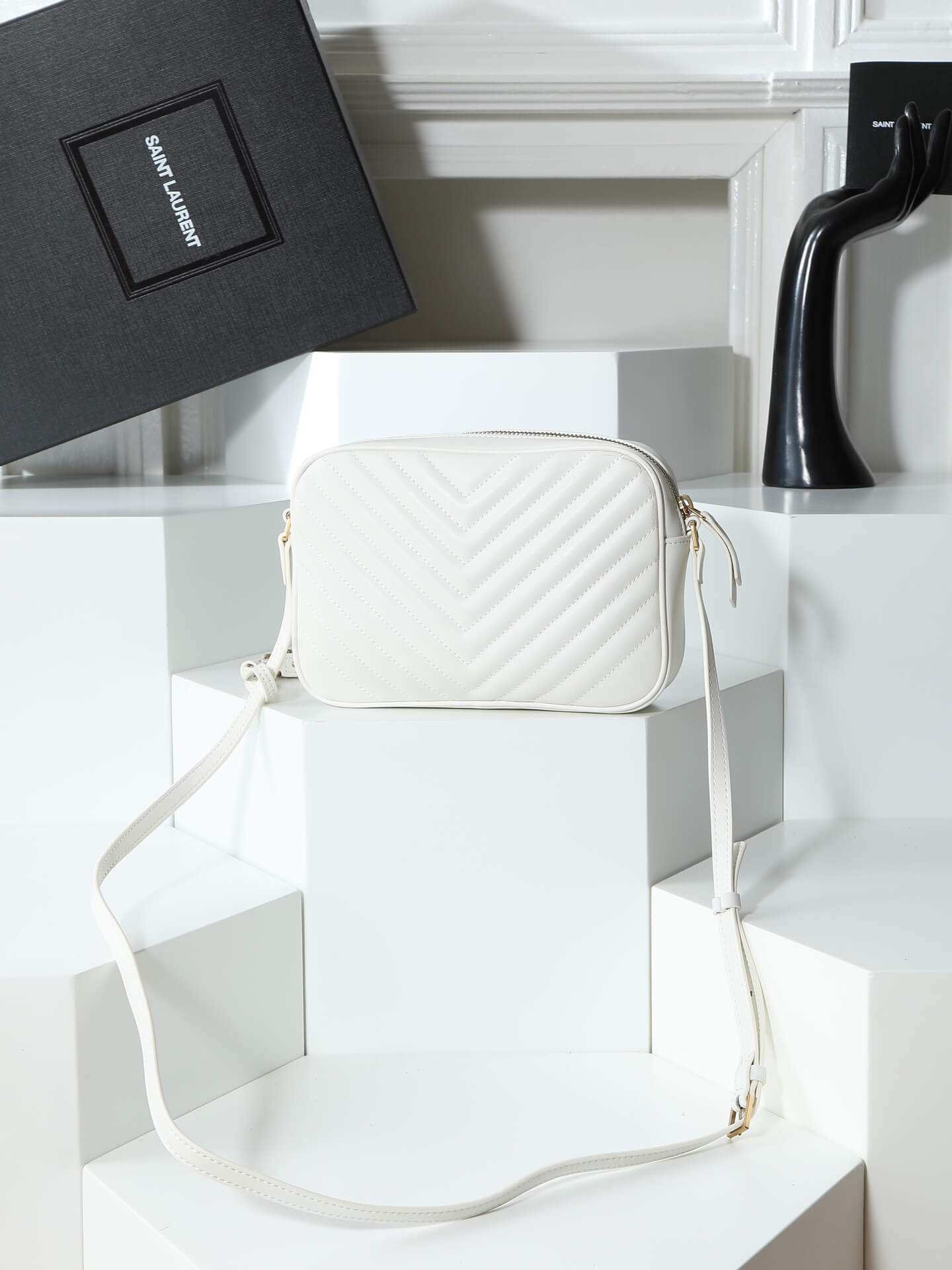 Saint Laurent Lou Medium Camera Bag White Quilted Leather - Image 4