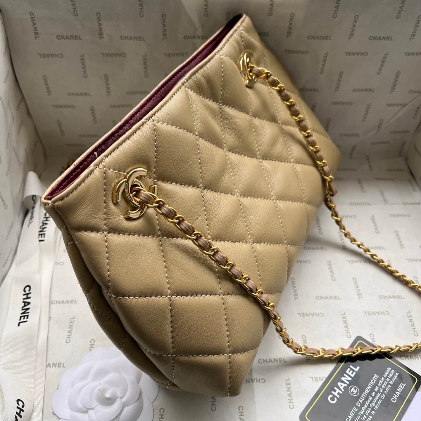 Chanel Beige Quilted Lambskin Medium CC Delivery Tote Bag (Gold Hardware) - Image 3