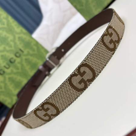 Gucci Reversible Belt in Jumbo GG Canvas and Brown Leather with Double G Buckle - Image 5