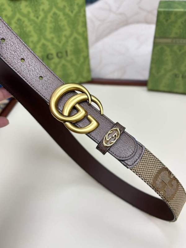 Gucci Reversible Belt in Jumbo GG Canvas and Brown Leather with Double G Buckle