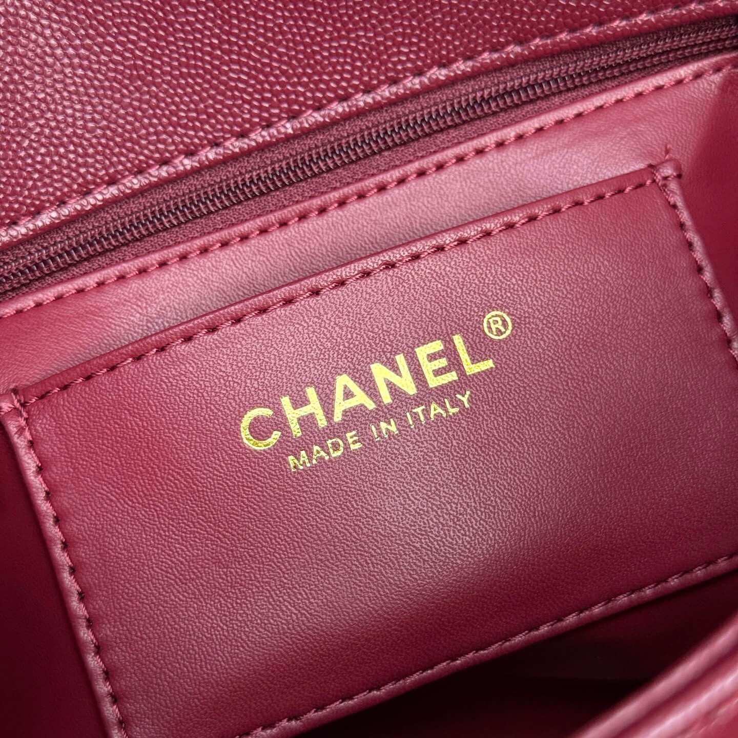 Chanel White Quilted Lambskin Medium CC Delivery Tote Bag (Gold Hardware) - Image 8