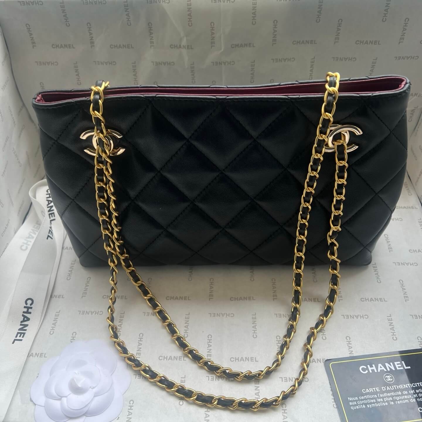 Chanel Black Quilted Lambskin Medium CC Delivery Tote Bag (Gold Hardware) - Image 2